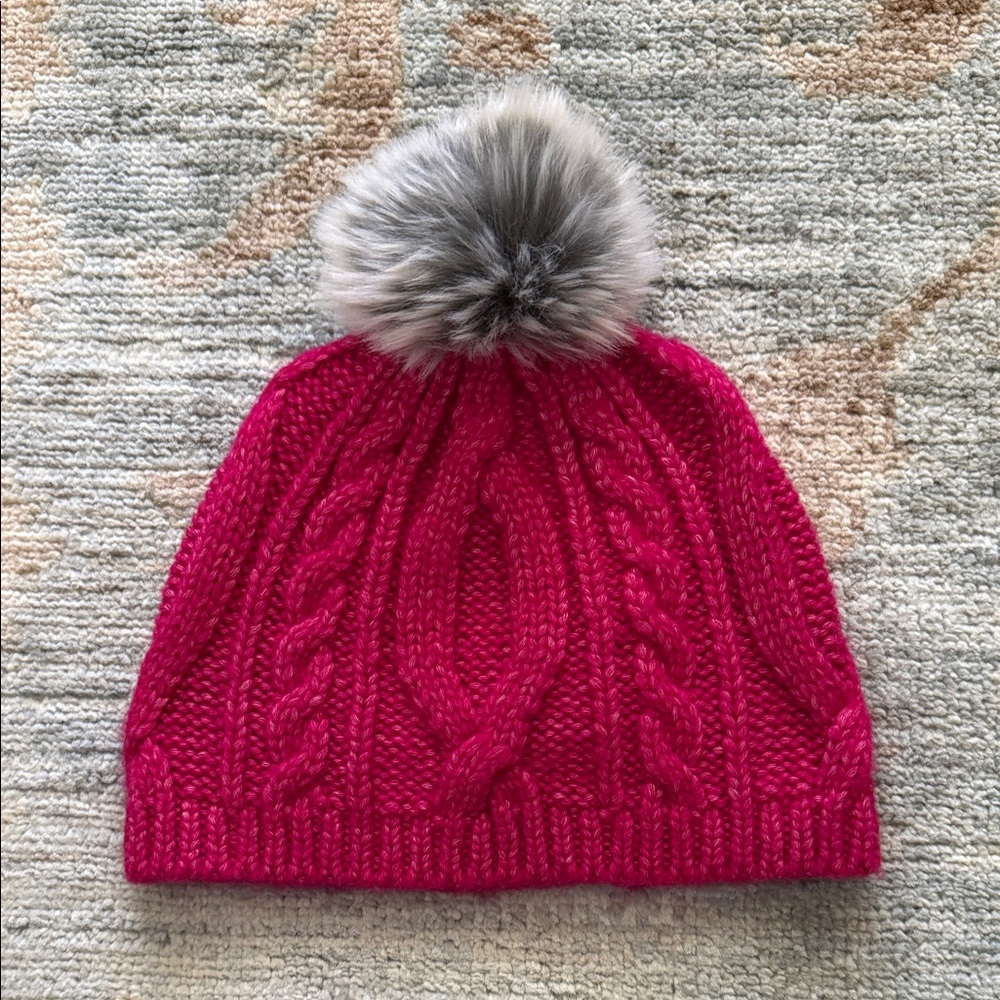 NWT Banana Republic Fuchsia Cable Knit Beanie with Gray Pom-Pom